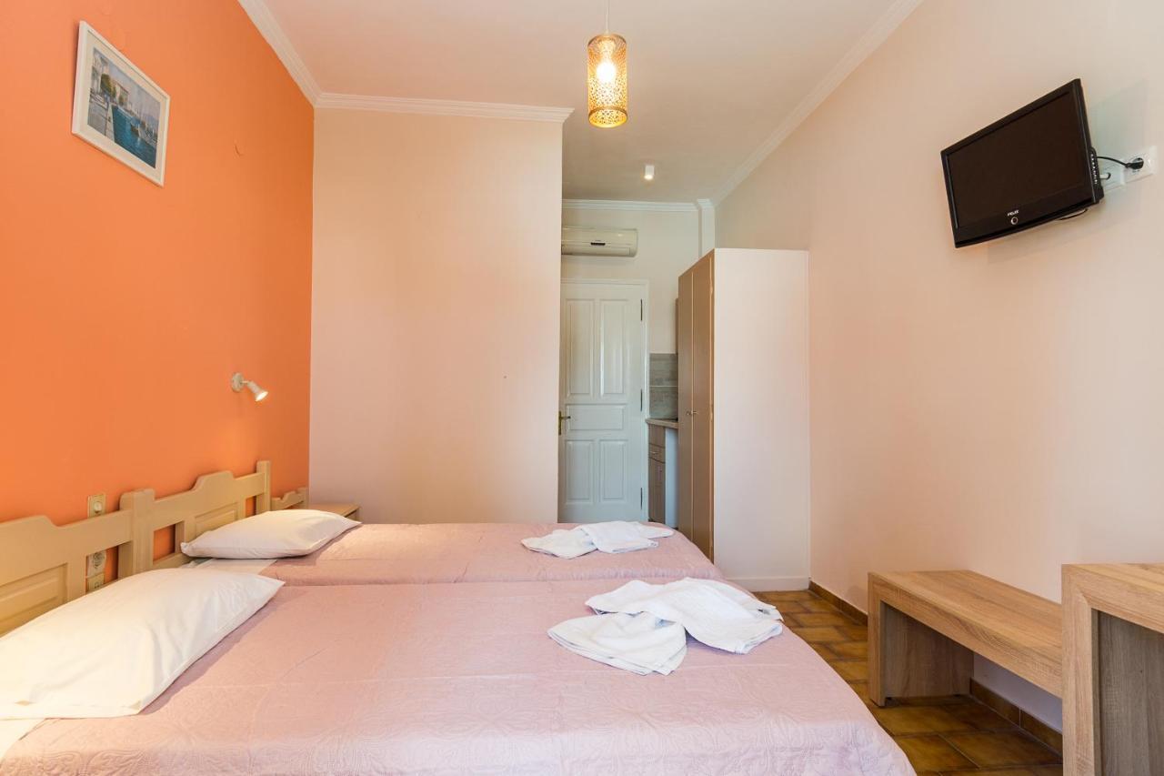 Pythari Apartments Laganas Esterno foto